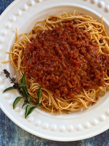 Classic American Spaghetti Sauce with meat, over thin spaghetti noodles.