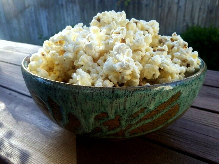 Best Ever Soft Caramel Corn {Mary's Sticky Popcorn} | The Good Hearted Woman