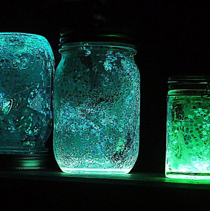 Glow-in-the-dark Mason Jars  Mason jar diy projects, Mason jar diy, Jar diy