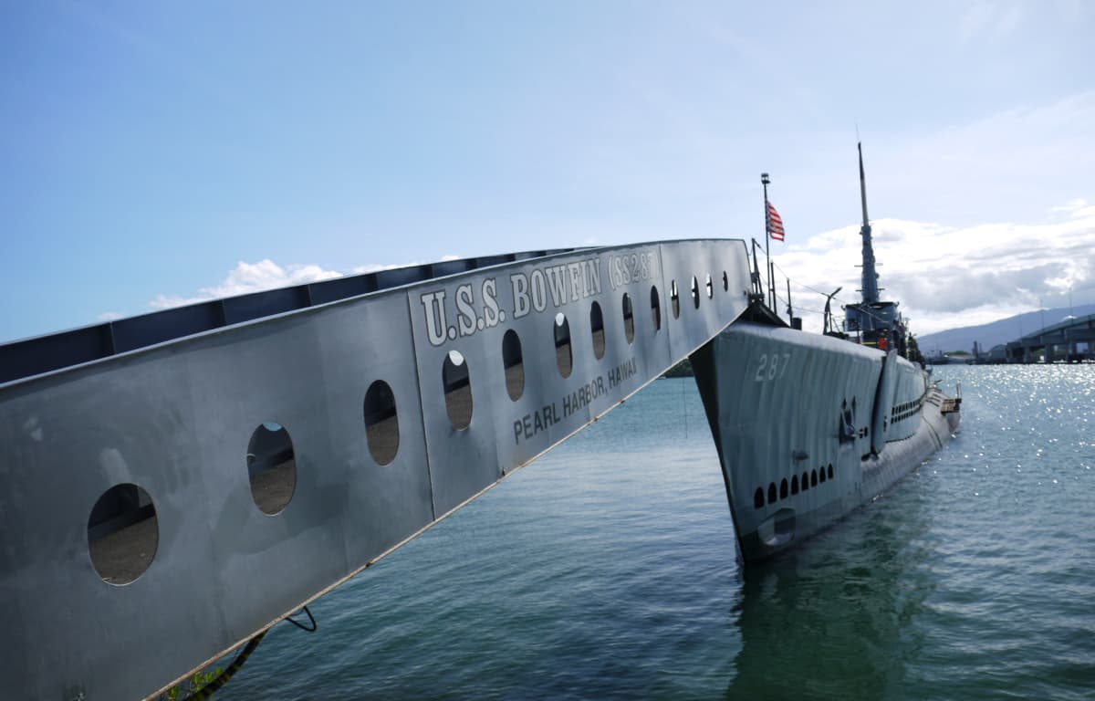 Gangway up to the deck of the USS Bowfin.