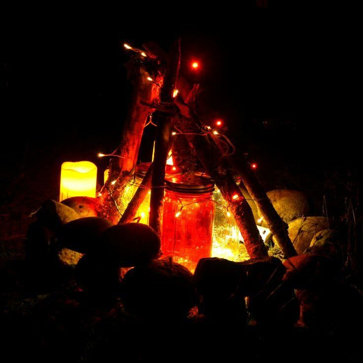 Flameless campfire at night. 