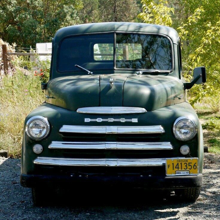 Wooldridge Creek Winery - front view of an old Dodge truck.