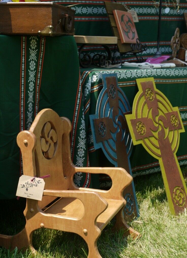 Basque lauburu motifs on various craft items. 