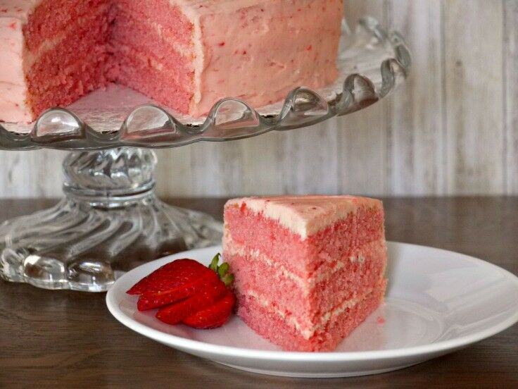 The Best Triplelayer Strawberry Cake {from Scratch}