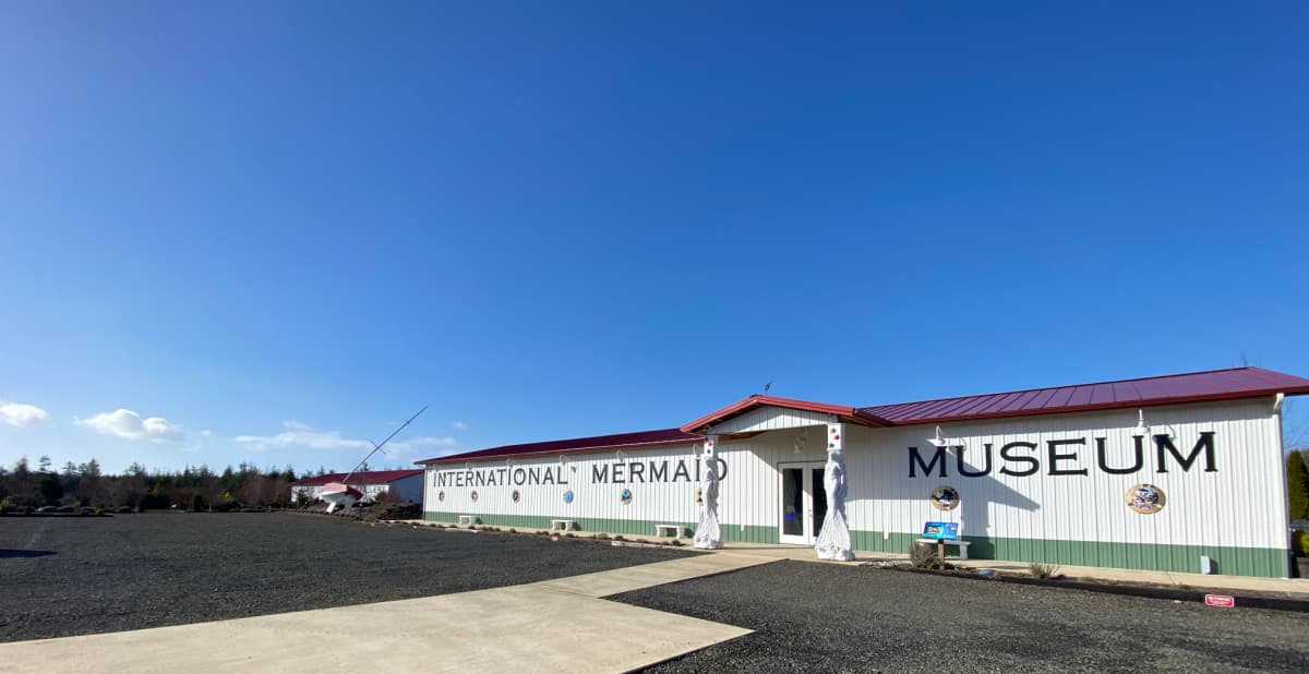 Front view of International Mermaid Museum.